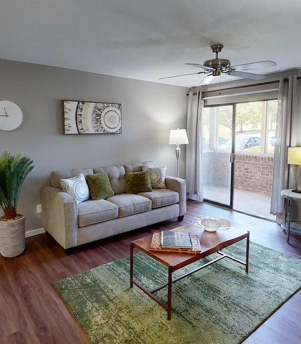 Virtual Tour | WoodSpring Apartments